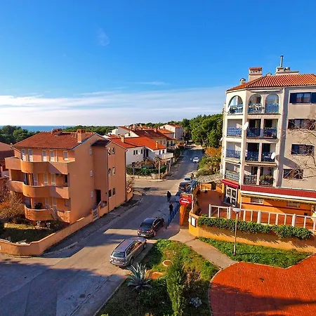 Apartment Gortanova 942 Pula