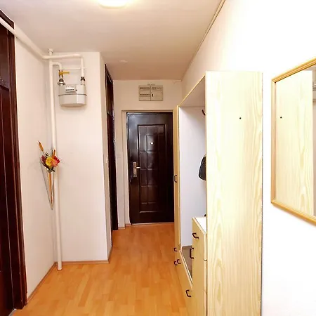 Gortanova 942 *