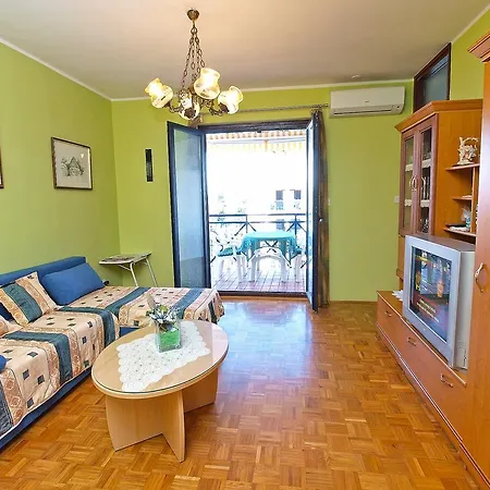 Gortanova 942 Apartment